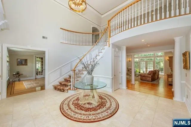 154 E Saddle River Road, Saddle River, NJ 07458, Saddle River, New Jersey, United States. - Photo 11