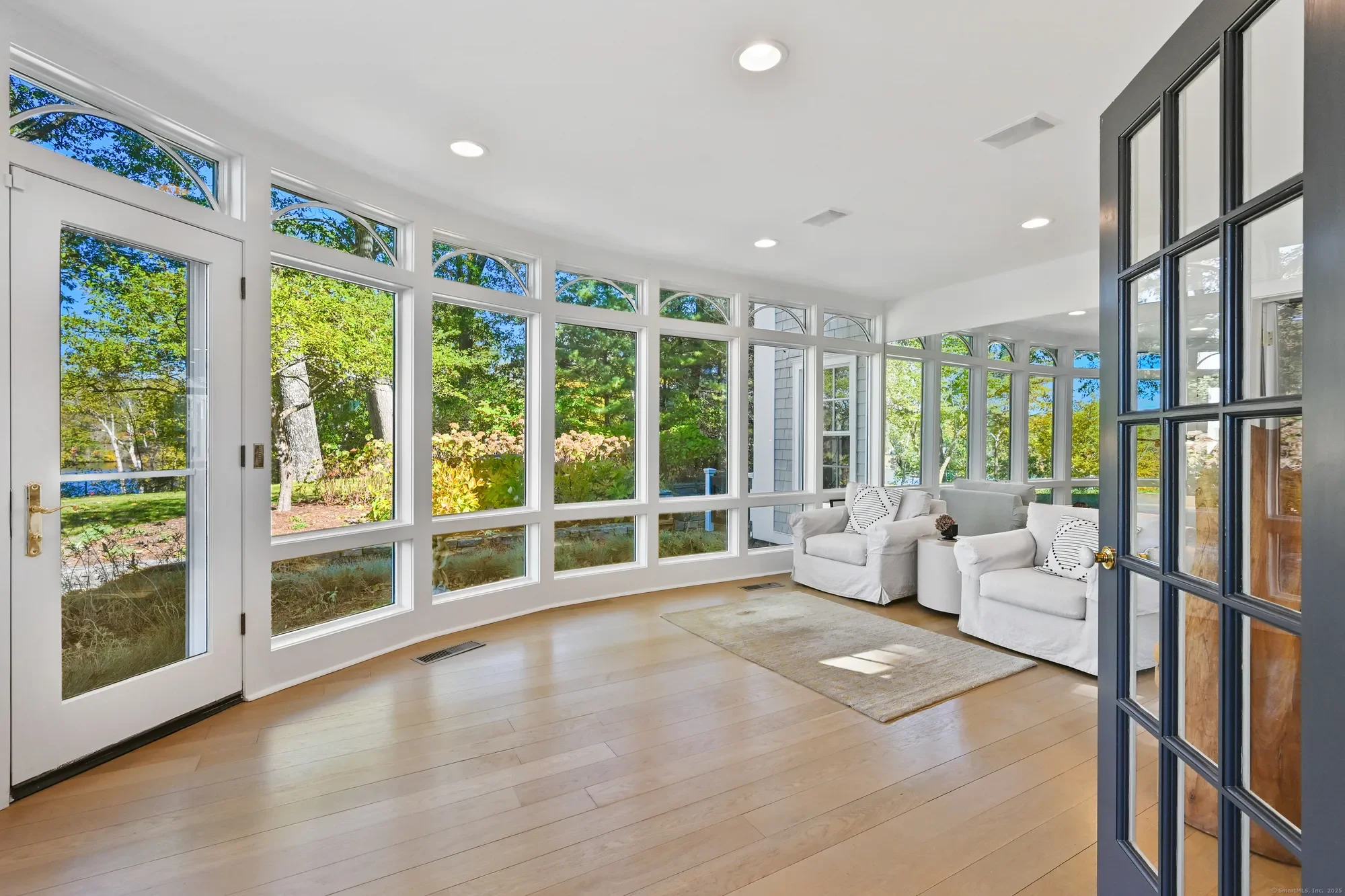 Gallery photo 10