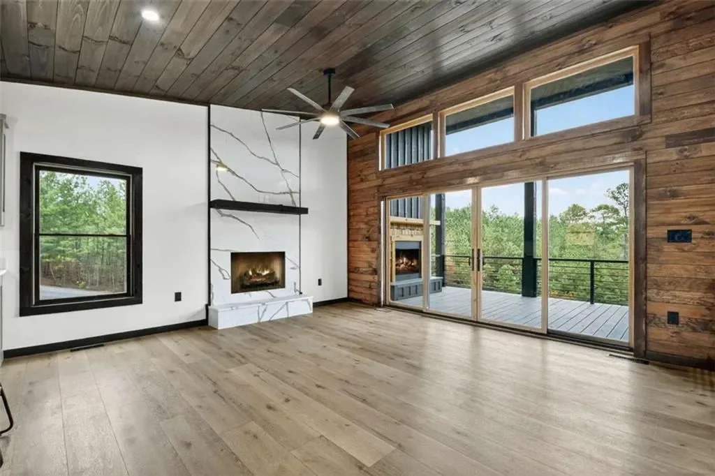 123 Ridgeline Drive, Turtletown, United States. - Photo 6