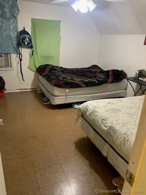 105 Fox Street, Bridgeport, Connecticut, United States. - Photo 18