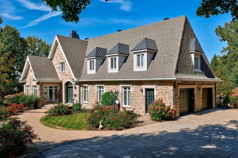 581 Rue Ernest-Choquette, Mont-Saint-Hilaire, Quebec, Canada. - Photo 19