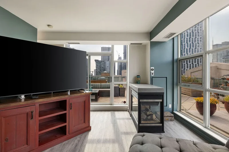 155 Dalhousie St  PH1, Toronto, ON M5B 2P7, Toronto, Ontario, Canada. - Photo 41