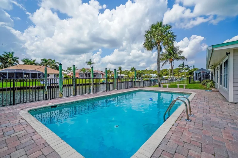 8502 SE Royal Street, Hobe Sound, Florida, United States. - Photo 25