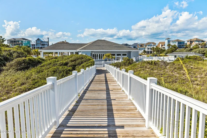10108 Sea Breeze Drive, Emerald Isle, NC 28594, Emerald Isle, North Carolina, United States. - Photo 53