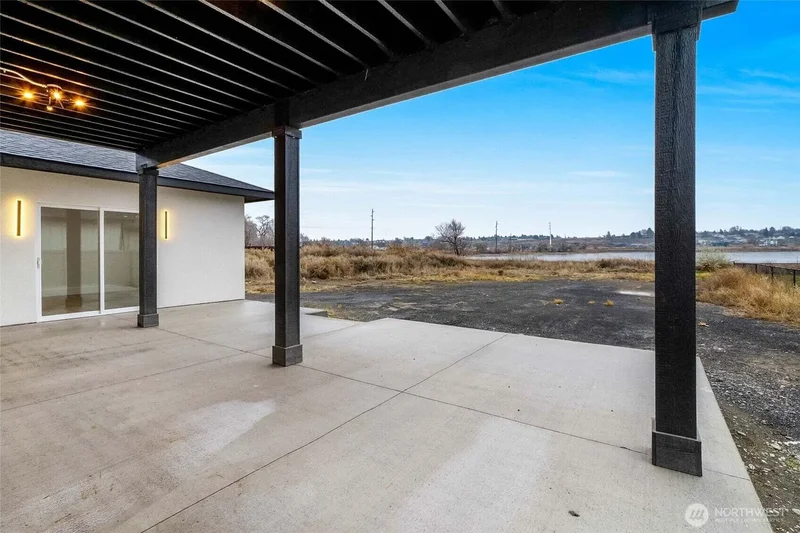 1515 W Lakeside Dr, Moses Lake, WA 98837, Moses Lake, Washington, United States. - Photo 37