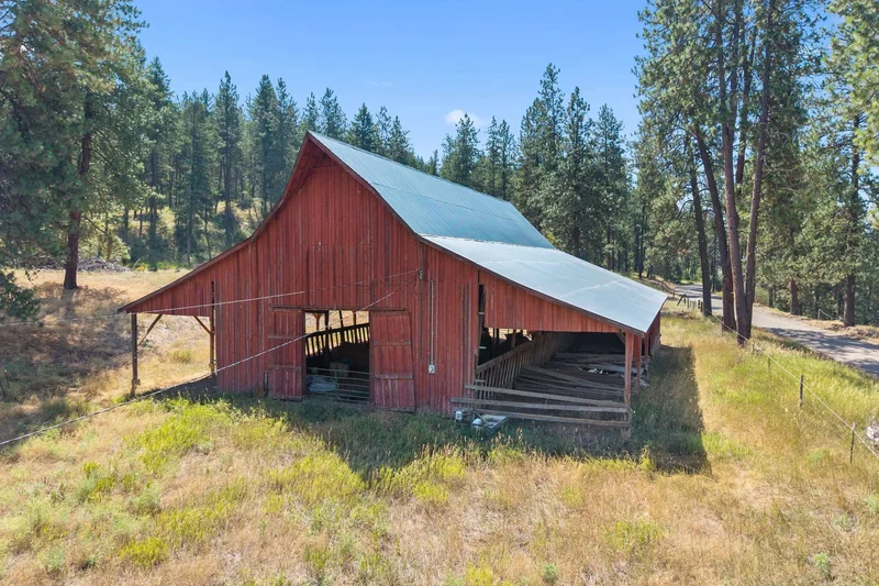 2339 Kettle River Rd, Kettle Falls, WA 99141, Kettle Falls, Washington, United States. - Photo 36