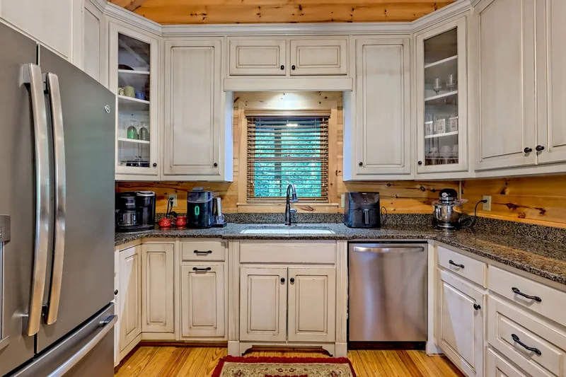 407 Blackberry Drive, Rabun Gap, GA 30568, Rabun Gap, Georgia, United States. - Photo 17