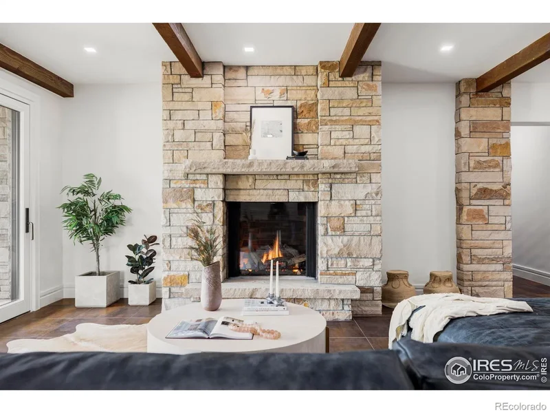 6880 Saint Vrain Road, Longmont, Colorado, United States. - Photo 21