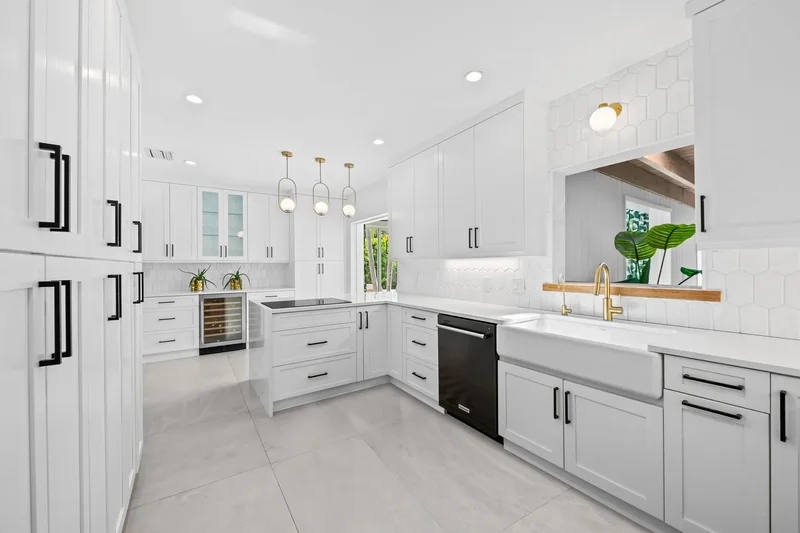 2728 NE 19th St , Fort Lauderdale, FL 33305, Wilton Manors, Florida, United States. - Photo 8