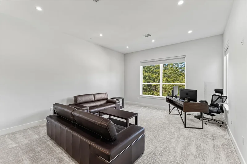 14002 Woodthorpe Lane, Houston, Texas, United States. - Photo 29
