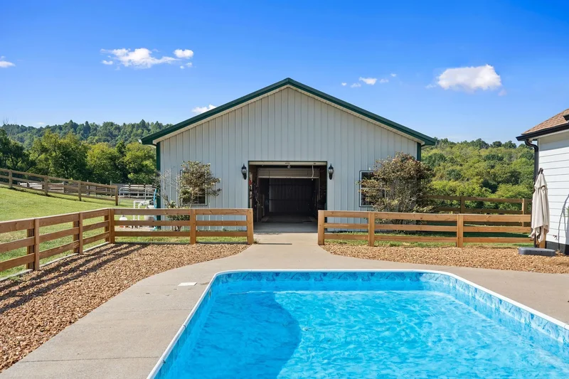 2131 Highway 130 W, Shelbyville, Tennessee, United States. - Photo 13