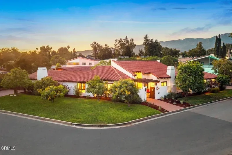 1533 Rancho Avenue, Glendale, California, United States. - Photo 37