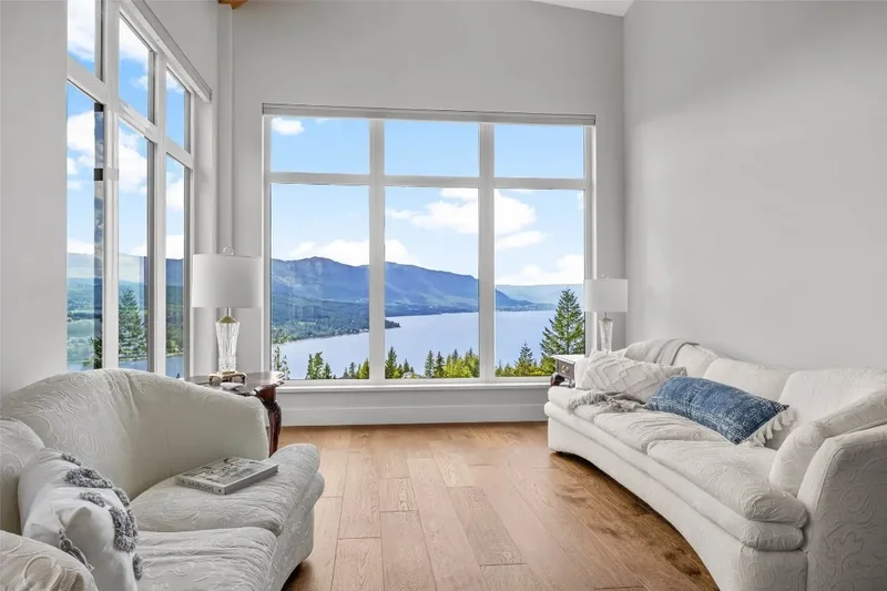 3655 McBride Road, Blind Bay, British Columbia, Canada. - Photo 31