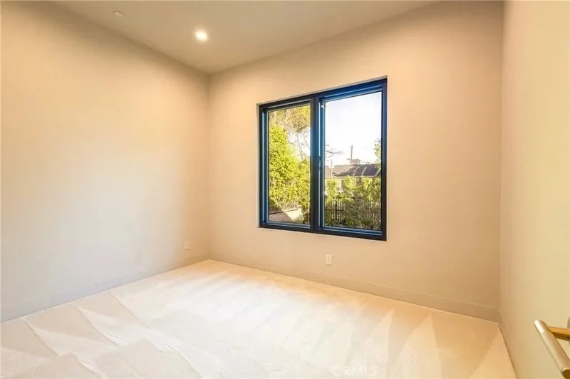5205 Etiwanda, Los Angeles, California, United States. - Photo 22