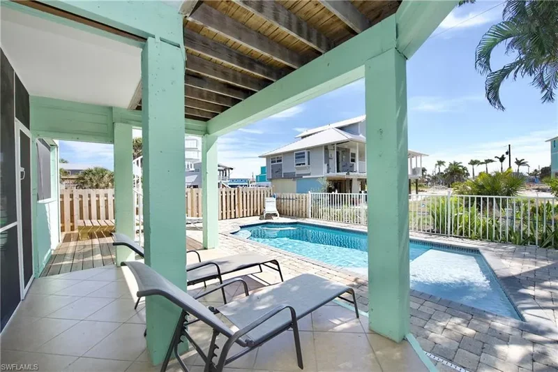 104 Washington AVE, Fort Myers Beach, Florida, United States. - Photo 33