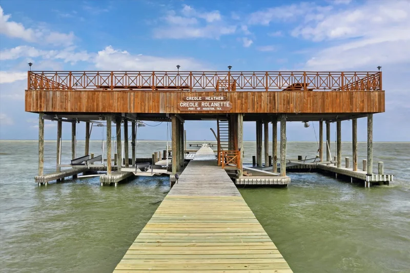 102 S R Street, La Porte, TX 77571, La Porte, Texas, United States. - Photo 36