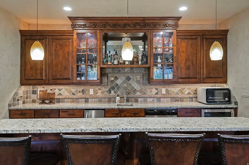8778 S FALCON HEIGHTS LN, Sandy, Utah, United States. - Photo 44