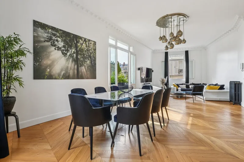 Paris 16?? – Passy | Prestigious 247 M² Apartment