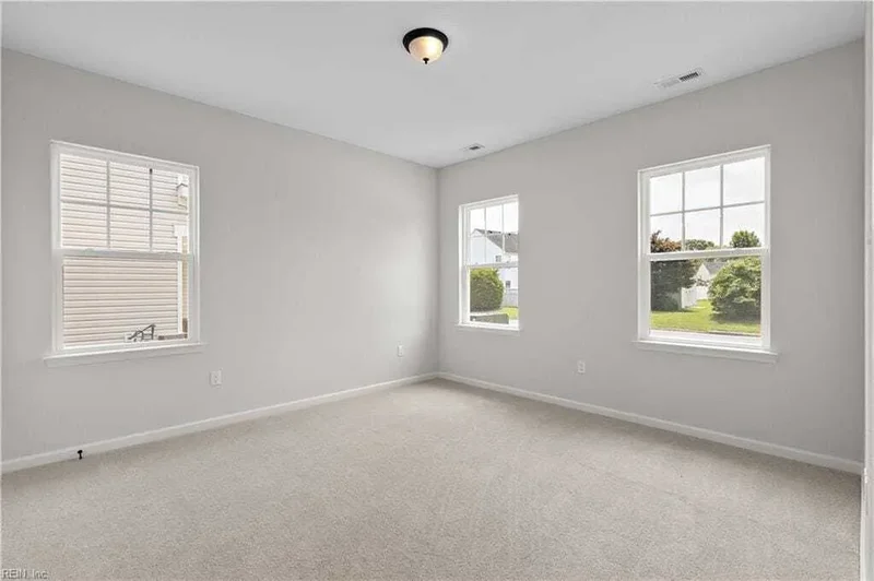 1015 Hillpoint Road, Suffolk, Virginia, United States. - Photo 4