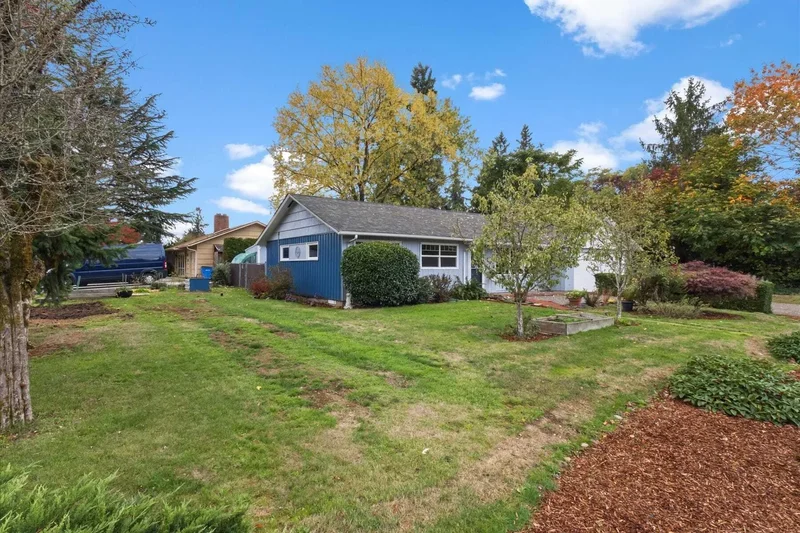 9301 SILVER STAR AVE , Vancouver, WA 98664, Vancouver, Washington, United States. - Photo 31