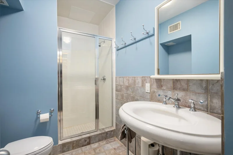 4 Clock Tower Lane, Old Westbury, NY 11568, Old Westbury, New York, United States. - Photo 9