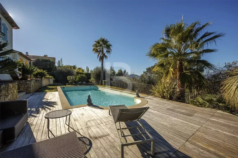 Mougins, Provence-Alpes-Côte d'Azur, France. - Photo 3