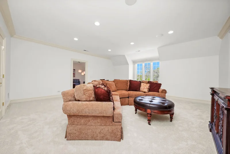 96 South Wynstone Drive , North Barrington, IL 60010, Barrington Hills, Illinois, United States. - Photo 67