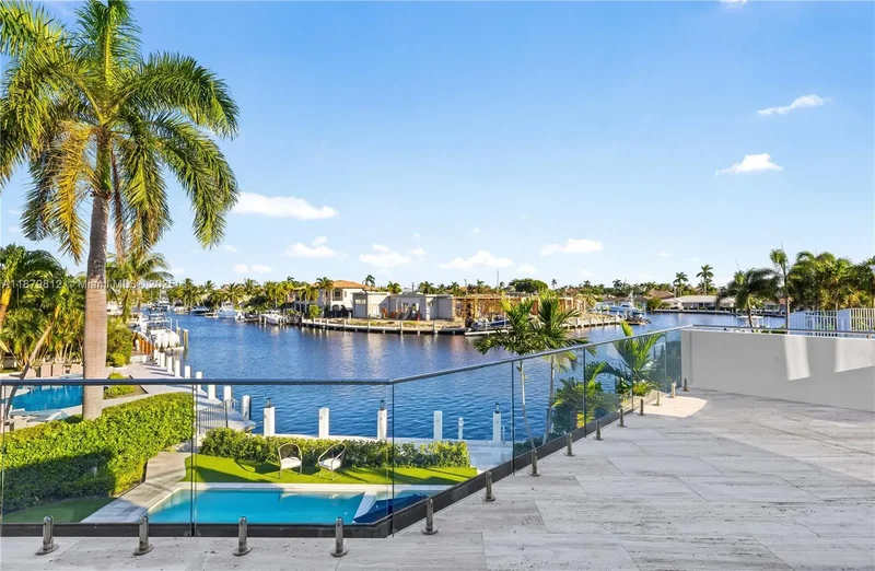 2300 NE 34th Ct, Lighthouse Point, Florida, United States. - Photo 28