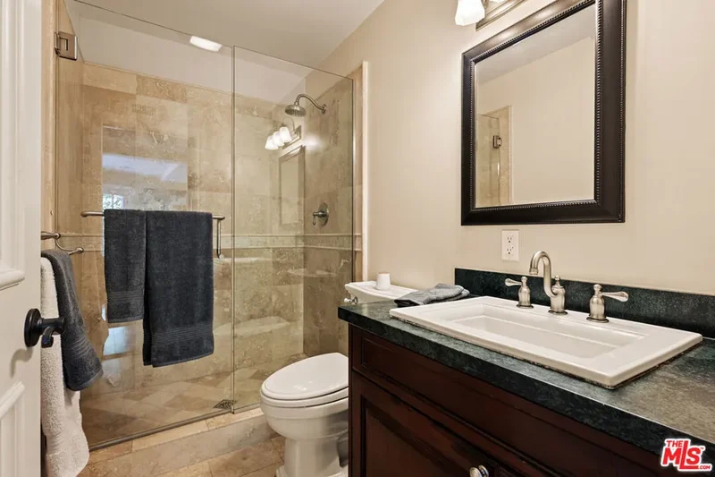 10685 Somma Way, Los Angeles, California, United States. - Photo 40