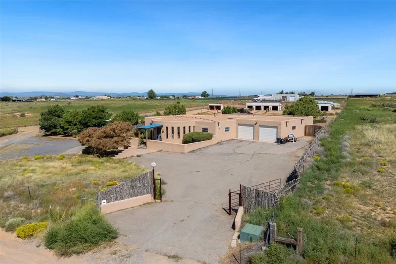 35 Vista Alondra , Santa Fe, NM 87508, Santa Fe, New Mexico, United States. - Photo 41