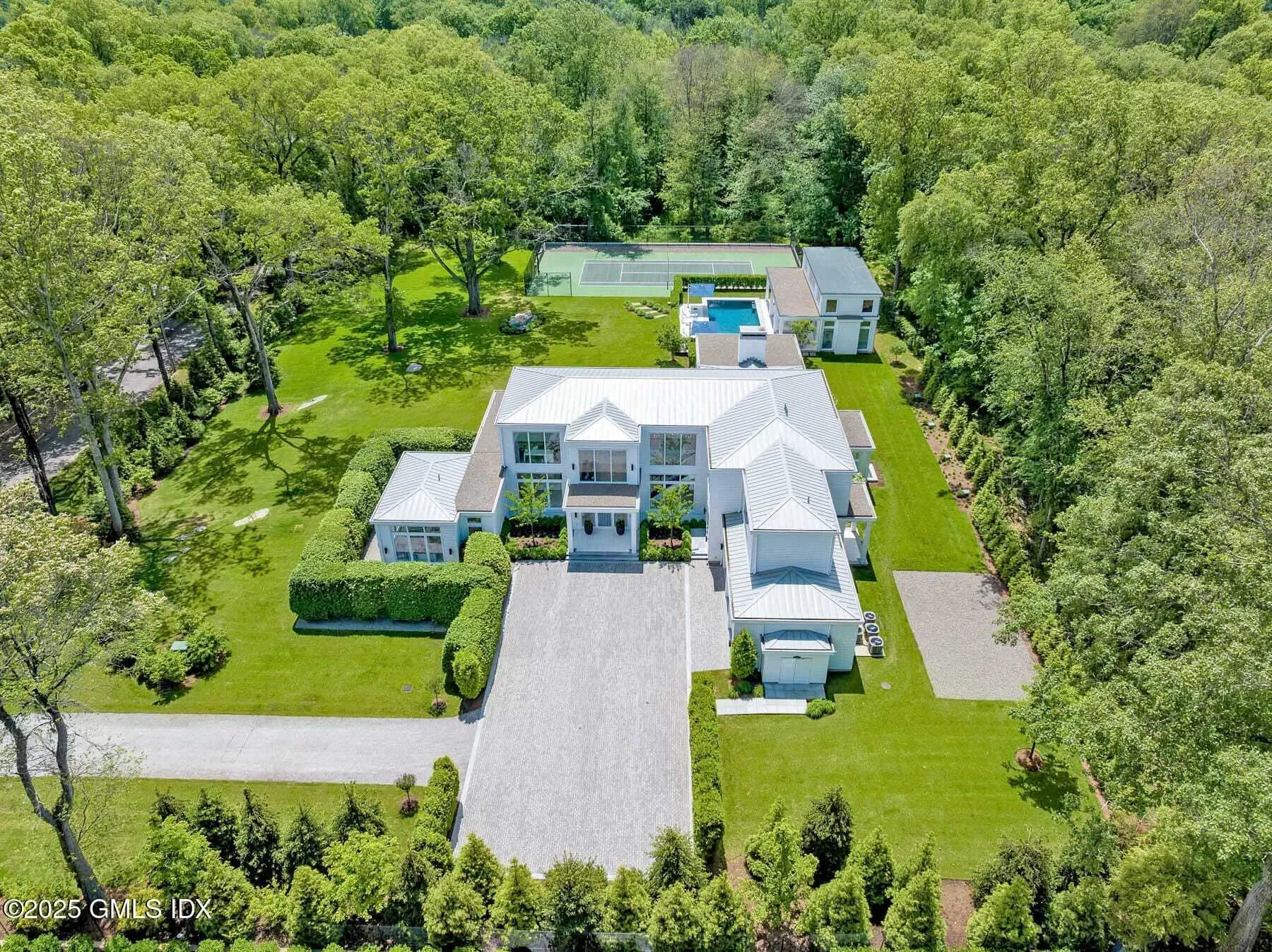 8 Fox Run Lane, Greenwich, CT, 06831, USA, Greenwich, Connecticut, United States. - Hero Image
