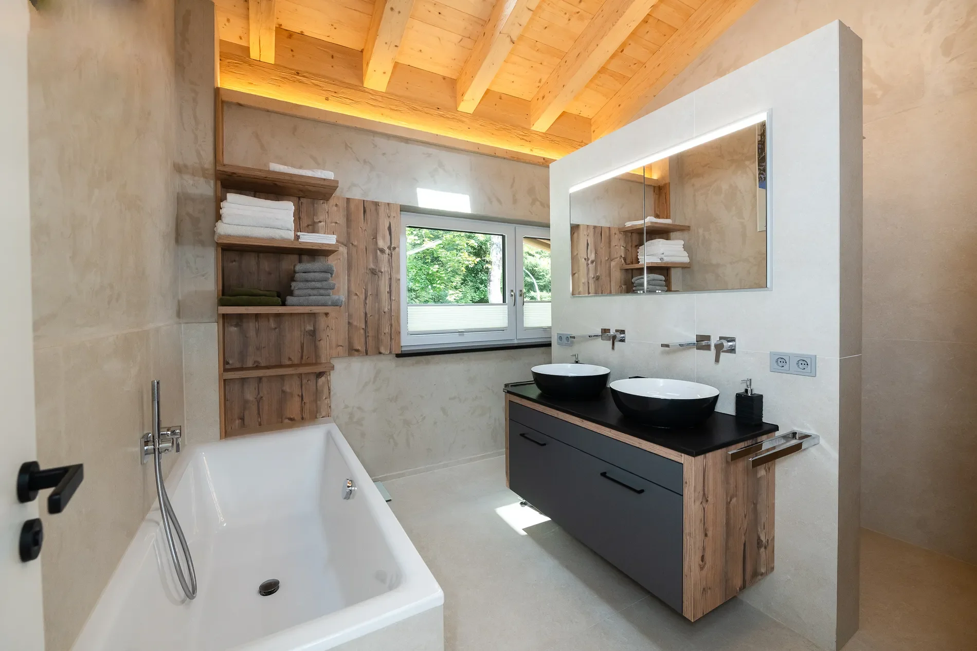 Garmisch-Partenkirchen, Bavaria, Germany. - Photo 11