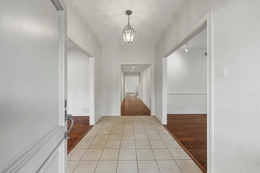 Gallery photo 2