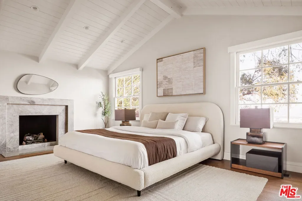 12417 Mulholland Drive, Los Angeles, California, United States. - Photo 5