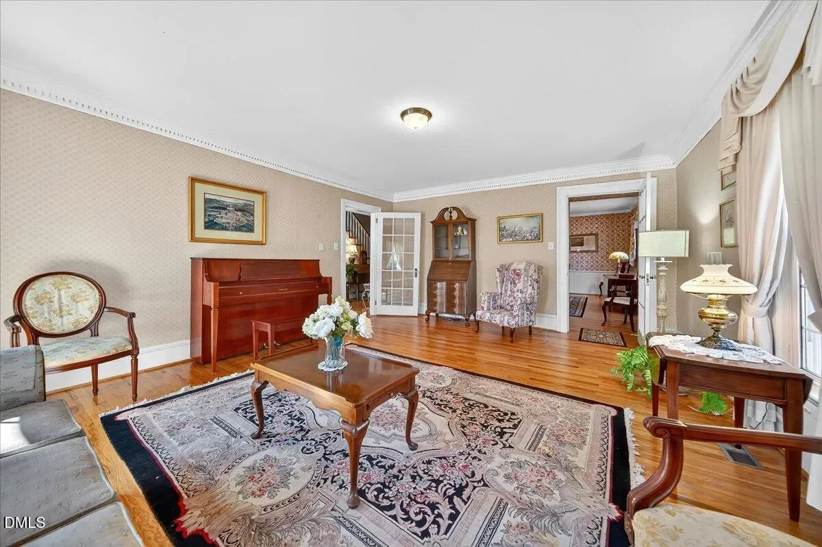 Gallery photo 4