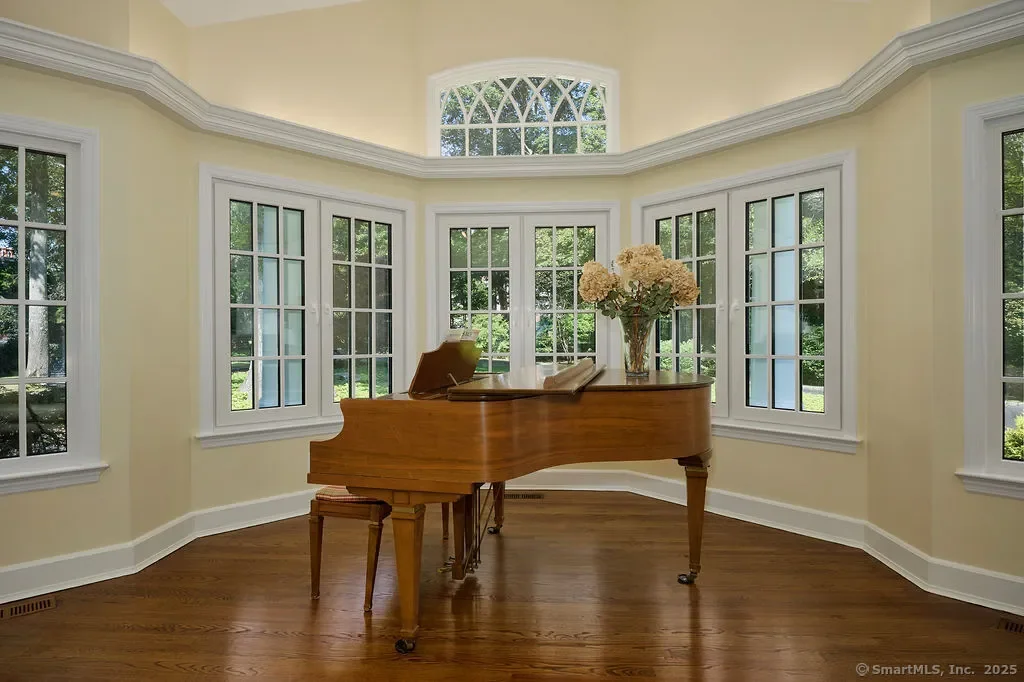 Gallery photo 12