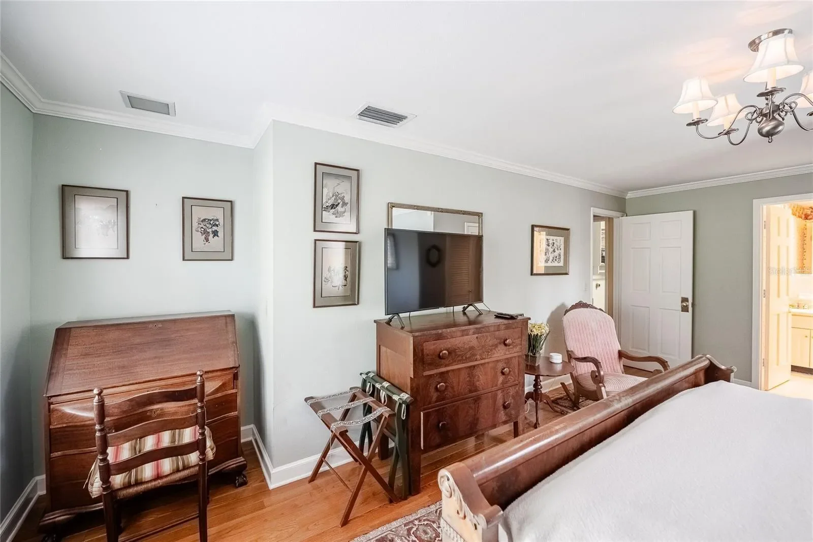 Gallery photo 3