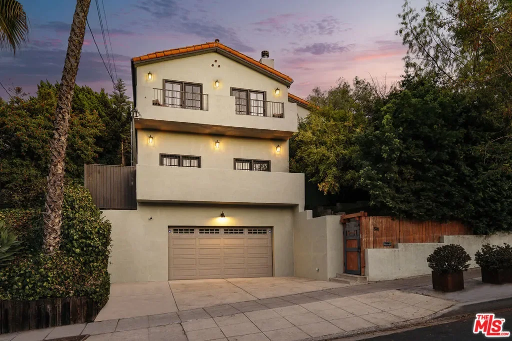 816 Hyperion Avenue, Los Angeles, California, United States. - Photo 8