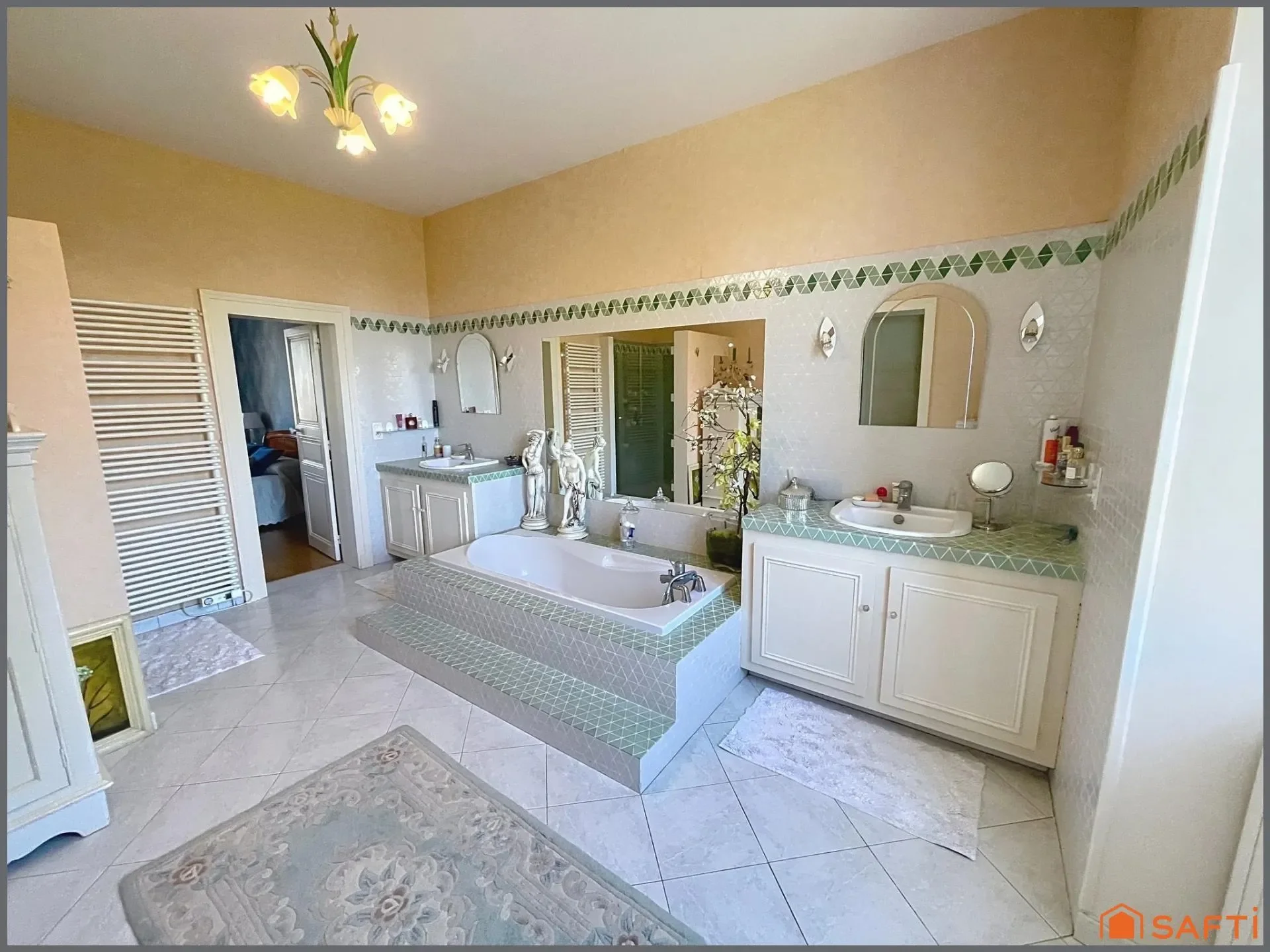 Gallery photo 11