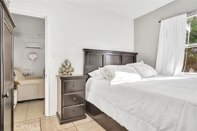 944 Hollins Street, Los Angeles, CA 90023, Los Angeles, California, United States. - Photo 13