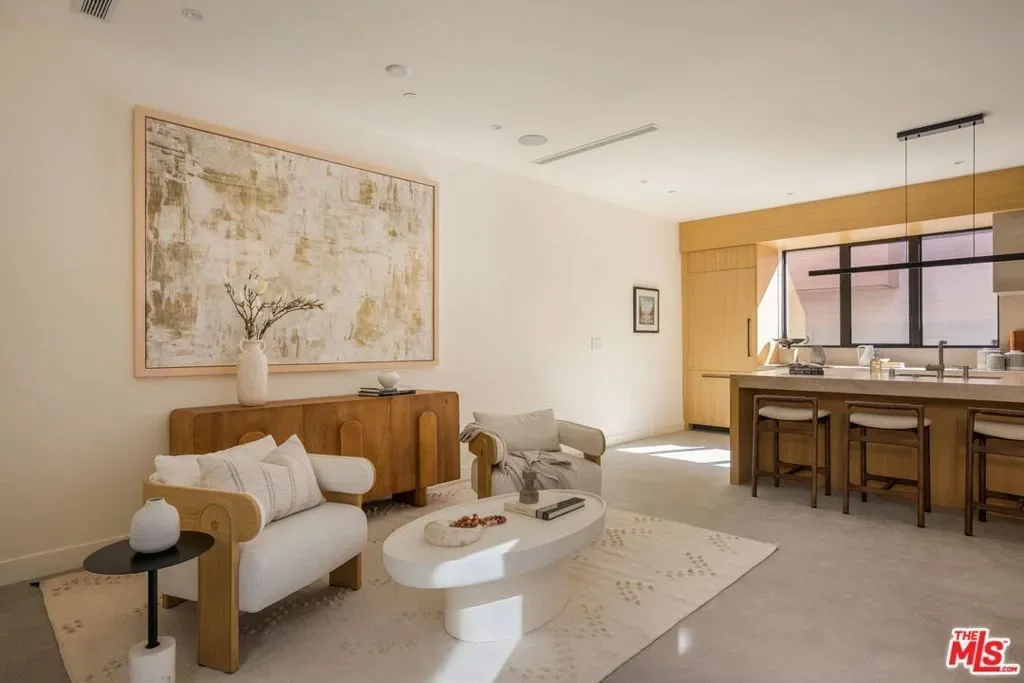 929 Hilldale, Altadena, California, United States. - Photo 17