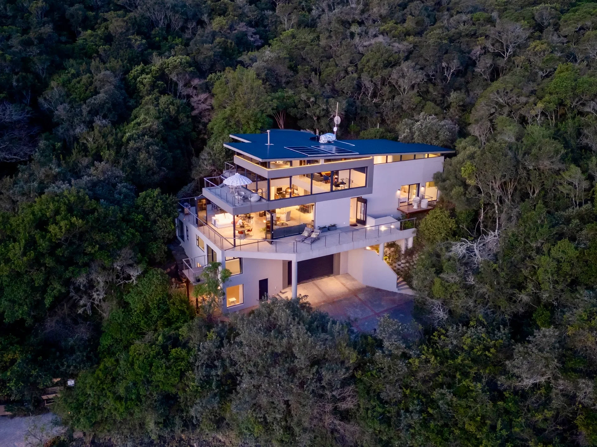 Exterior photo 11
