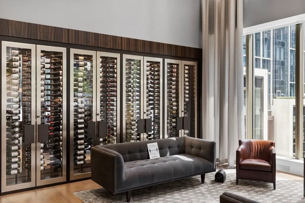 135 Seaport, Boston, Massachusetts, United States. - Photo 19