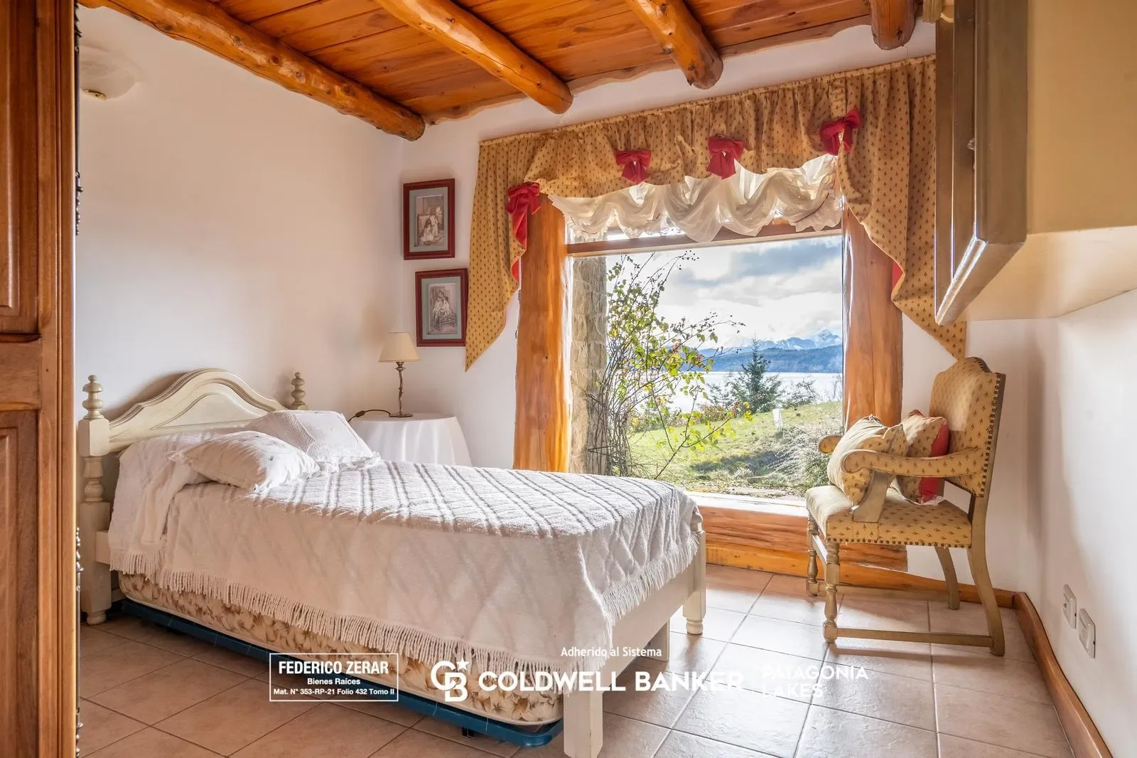 VENTA - Exclusiva casa de  5 dormitorios, 4 baños en barrio del Golf, Llao Llao, Bariloche, Bariloche, Villa Llao Llao, Río Negro, Argentina. - Photo 24