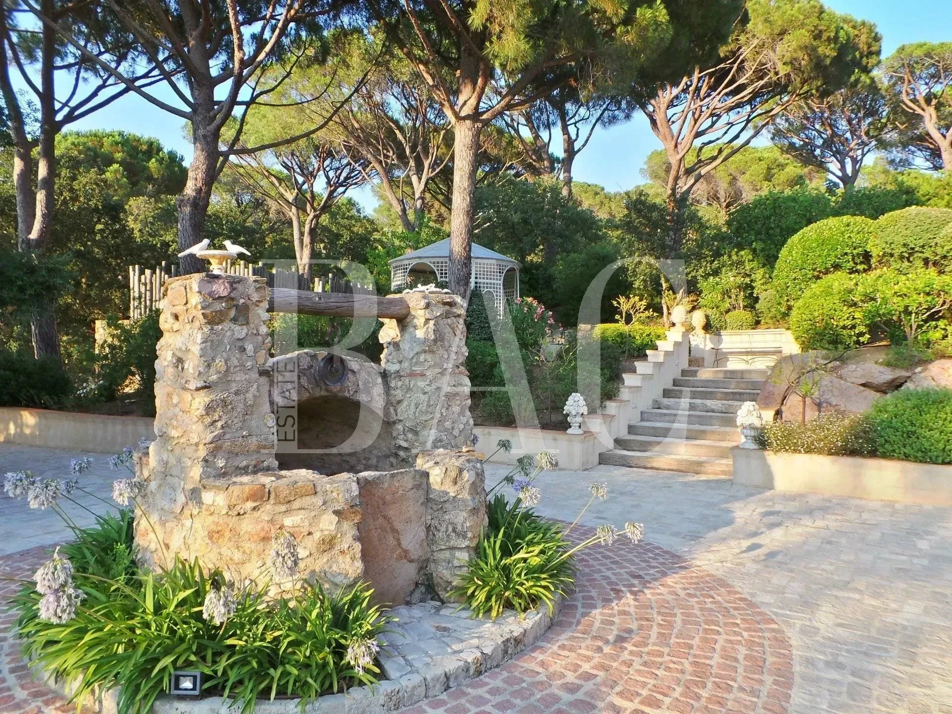 Ramatuelle, Provence-Alpes-Côte d'Azur, France. - Photo 21