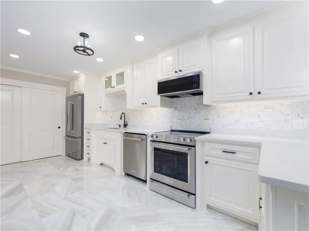 160 Butler Lake Drive, St Simons Island, GA 31522, St. Simons, Georgia, United States. - Photo 3