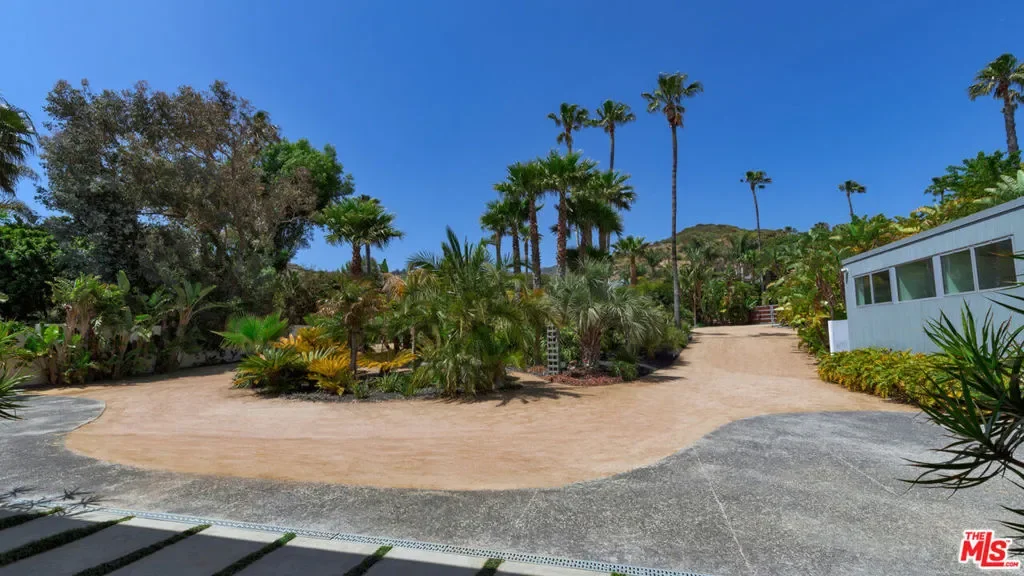 27044 Sea Vista Drive, Malibu, California, United States. - Photo 12