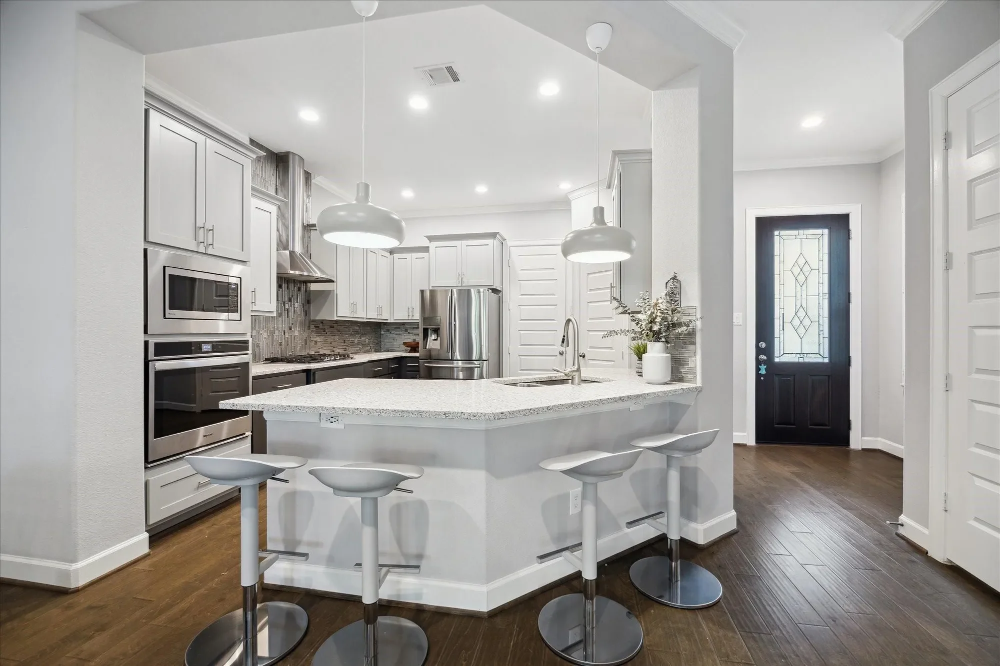 2430 Sheridan Street, Houston, Texas, United States. - Photo 1