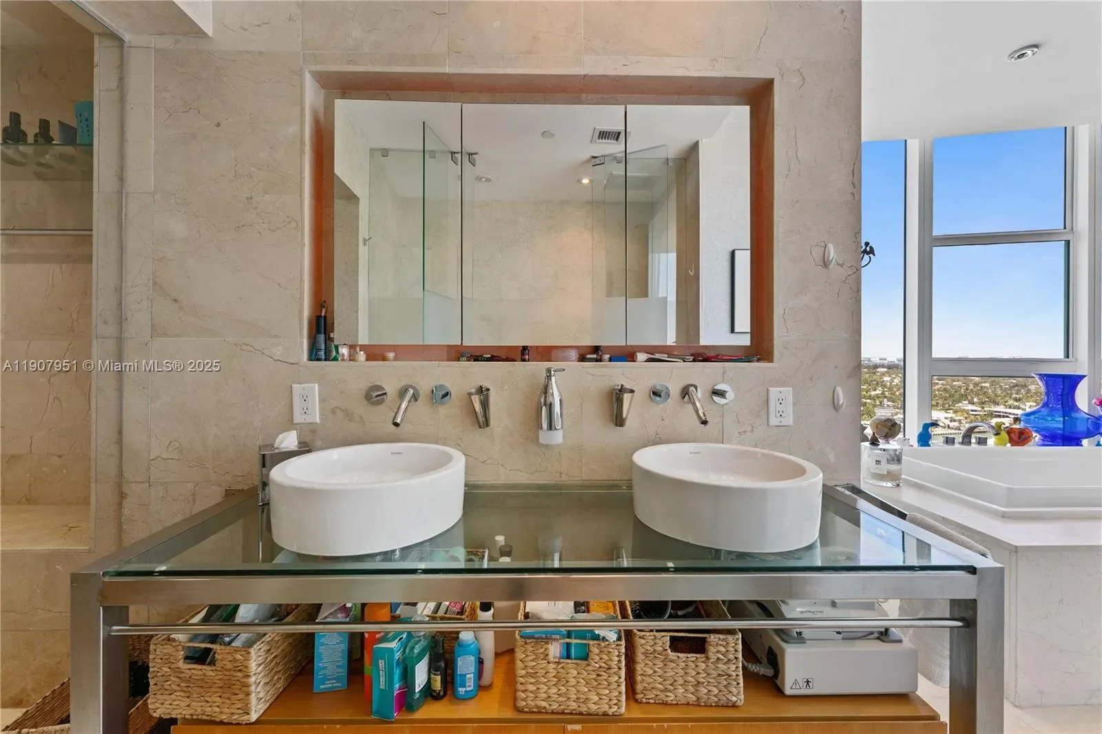 Gallery photo 10