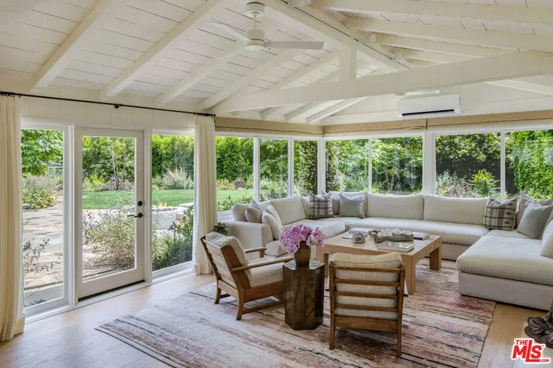 13214 Riviera Ranch Road, Los Angeles, California, United States. - Photo 7